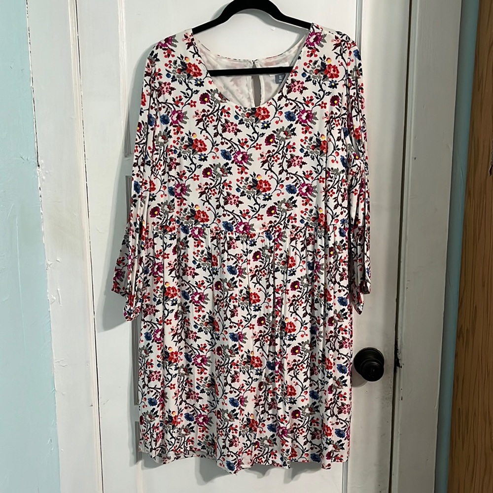 Old Navy white flora dress.